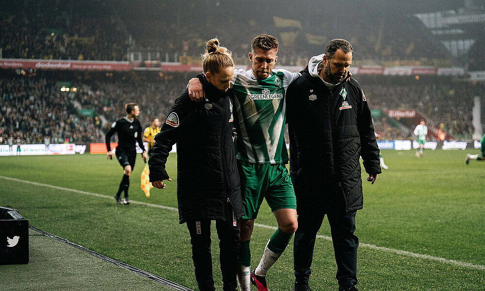 Mitchell Weiser suffered an ankle injury against Dortmund last weekend
