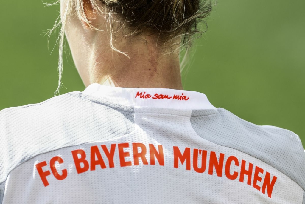 Bayer Leverkusen v FC Bayern Muenchen Women - FLYERALARM Frauen Bundesliga