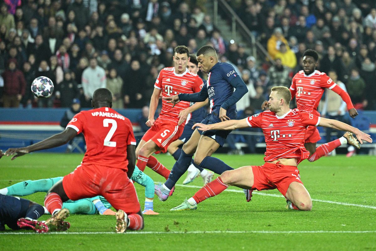 Paris Saint-Germain v FC Bayern München: Round of 16 Leg One - UEFA Champions League