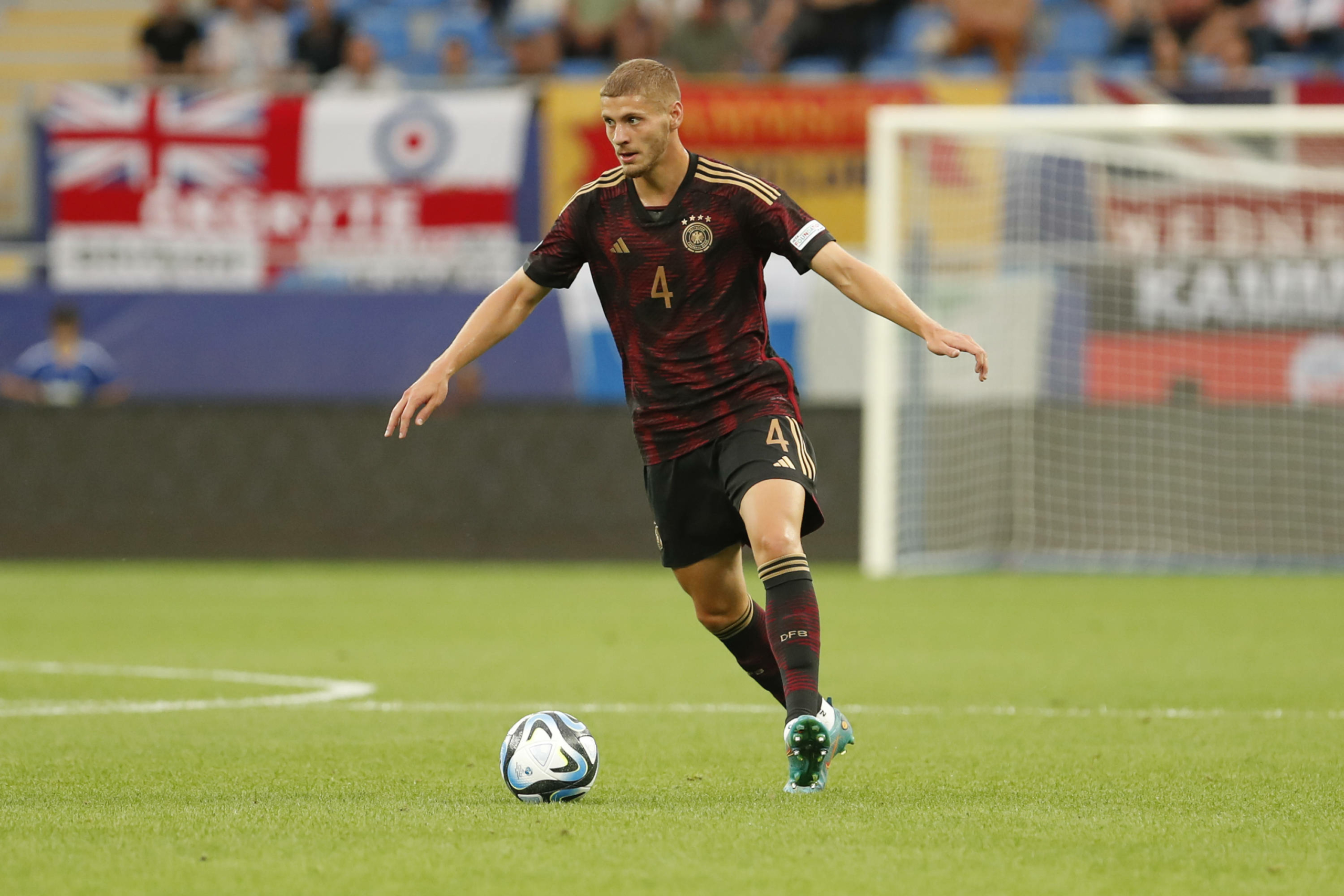 Márton Dárdai driving forward with the ball at the U21 EUROS