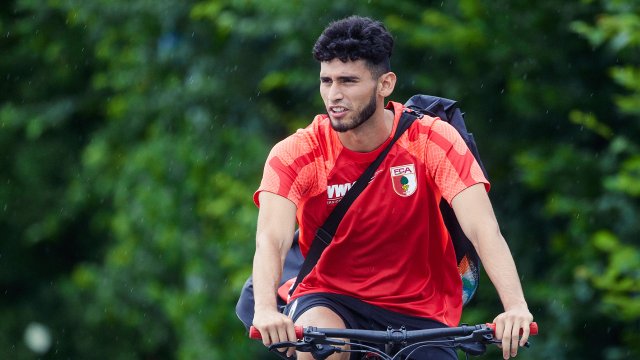 Ricardo Pepi mit dem Fahrrad unterwegs zum Training