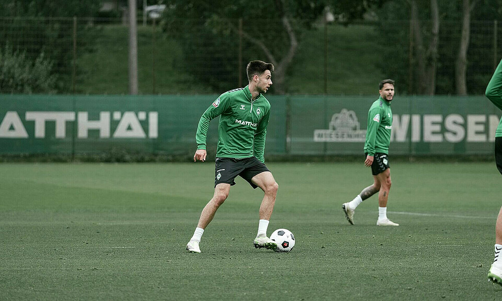 Ilia Gruev on the training pitch for SV Werder.