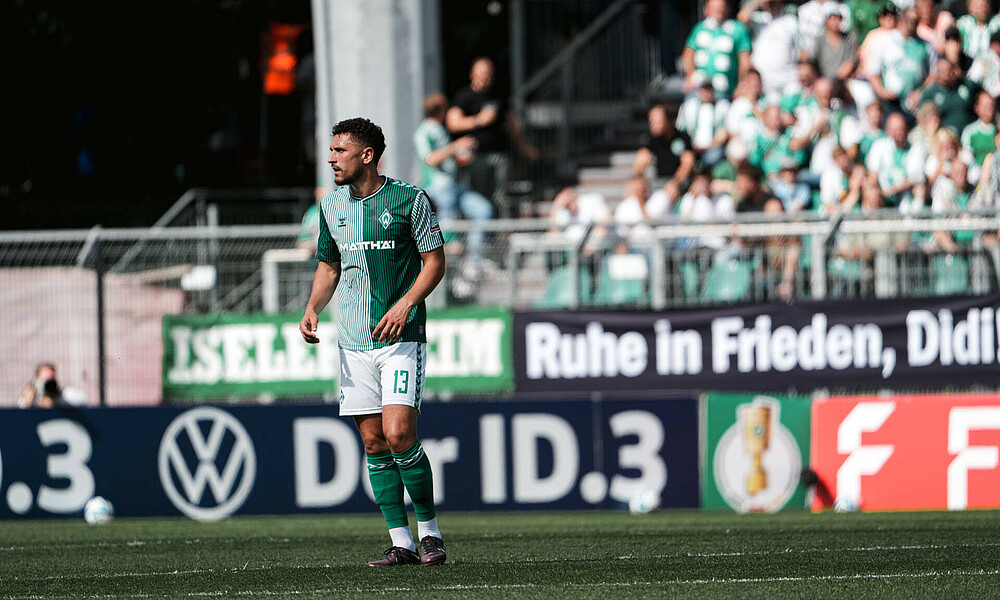 Milos Veljkovic on the pitch.