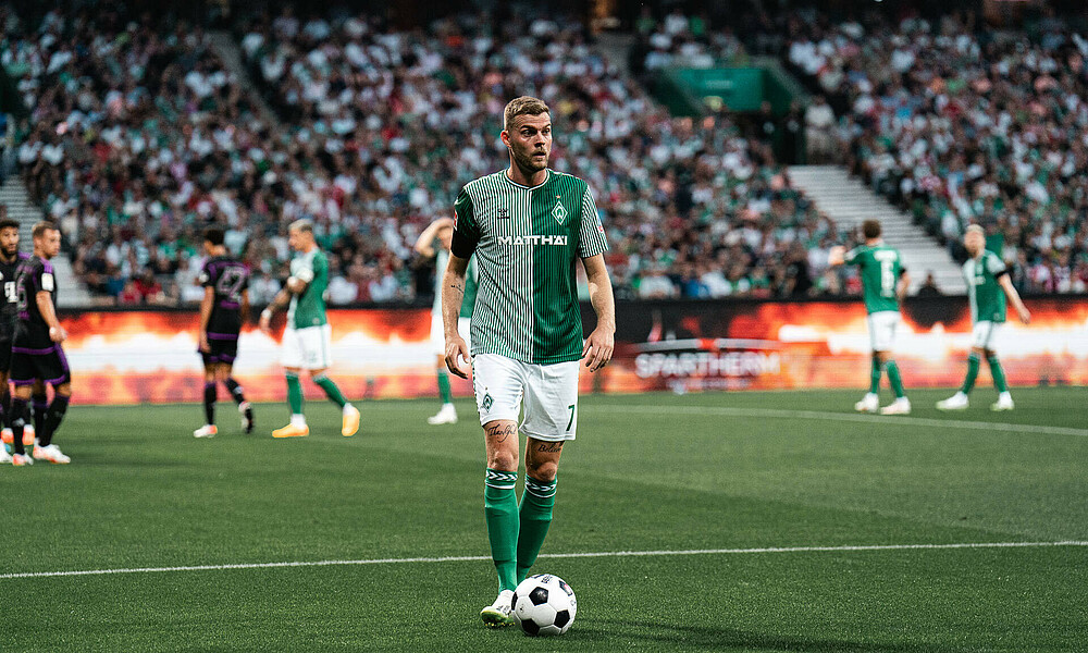 Marvin Ducksch in a Werder shirt.