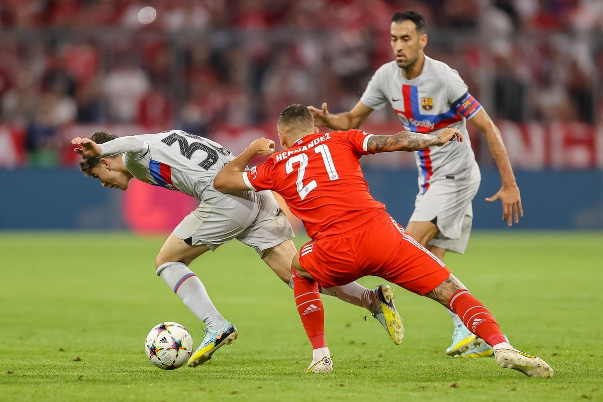 FC Bayern München v FC Barcelona: Group C - UEFA Champions League