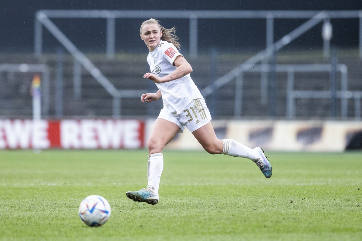 1. FC Koeln v FC Bayern Muenchen - FLYERALARM Frauen-Bundesliga