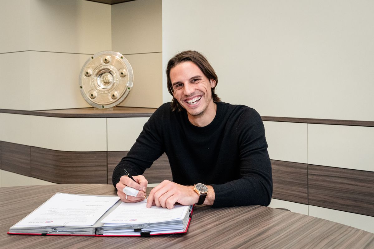 FC Bayern München Unveils New Signing Yann Sommer