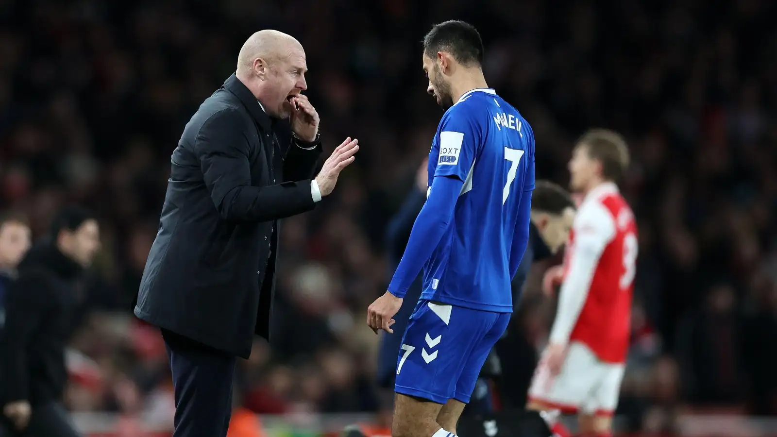 Sean Dyche gives instructions to Dwight McNeil