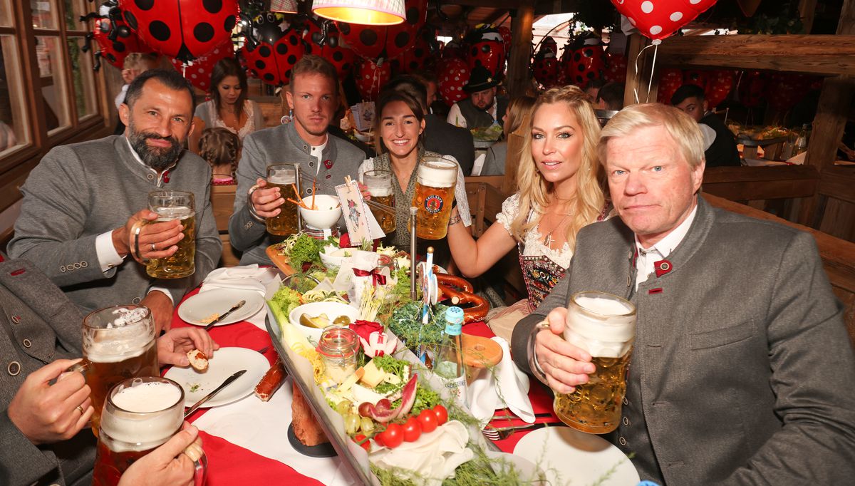 FC Bayern Muenchen Attends Oktoberfest 2022