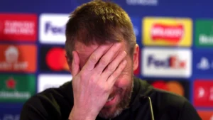 Chelsea boss Graham Potter puts his hand on his head