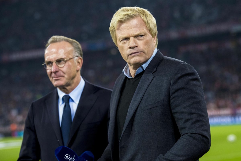 18/10/17 UEFA CHAMPIONS LEAGUE GROUP STAGE .BAYERN MUNICH v CELTIC.ALLIANZ ARENA - MUNICH .Bayern Munich Chairman Karl-Heinz Rummenigge (left) and former player Oliuver Kahn.