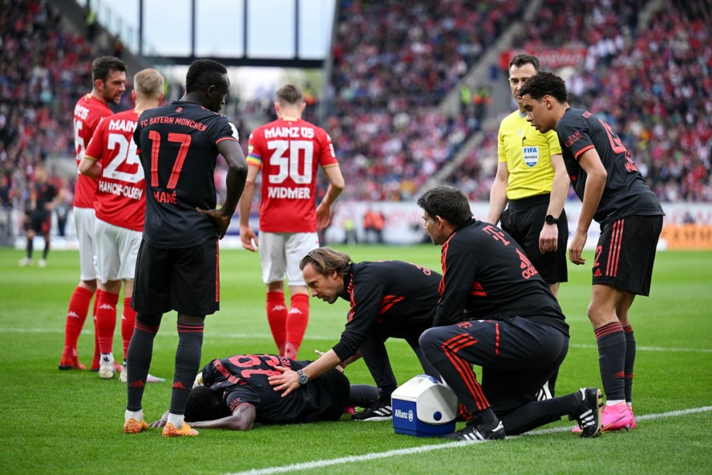 1. FSV Mainz 05 v FC Bayern München - Bundesliga