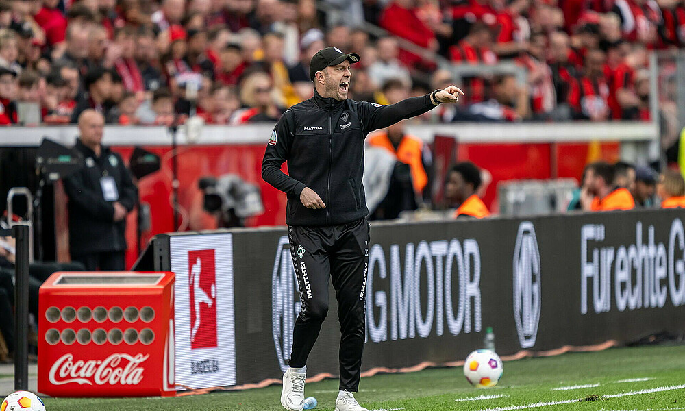 Ole Werner shouting from the sidelines.