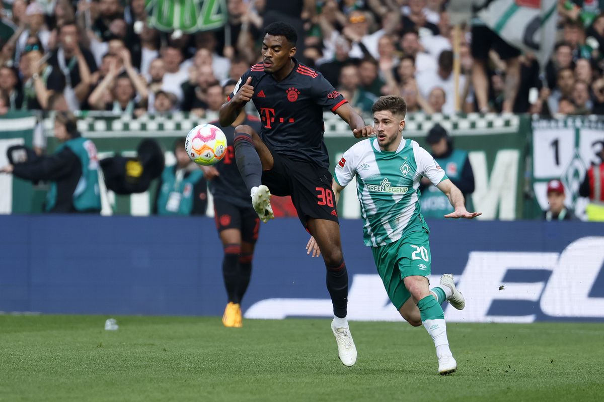 SV Werder Bremen v FC Bayern München - Bundesliga