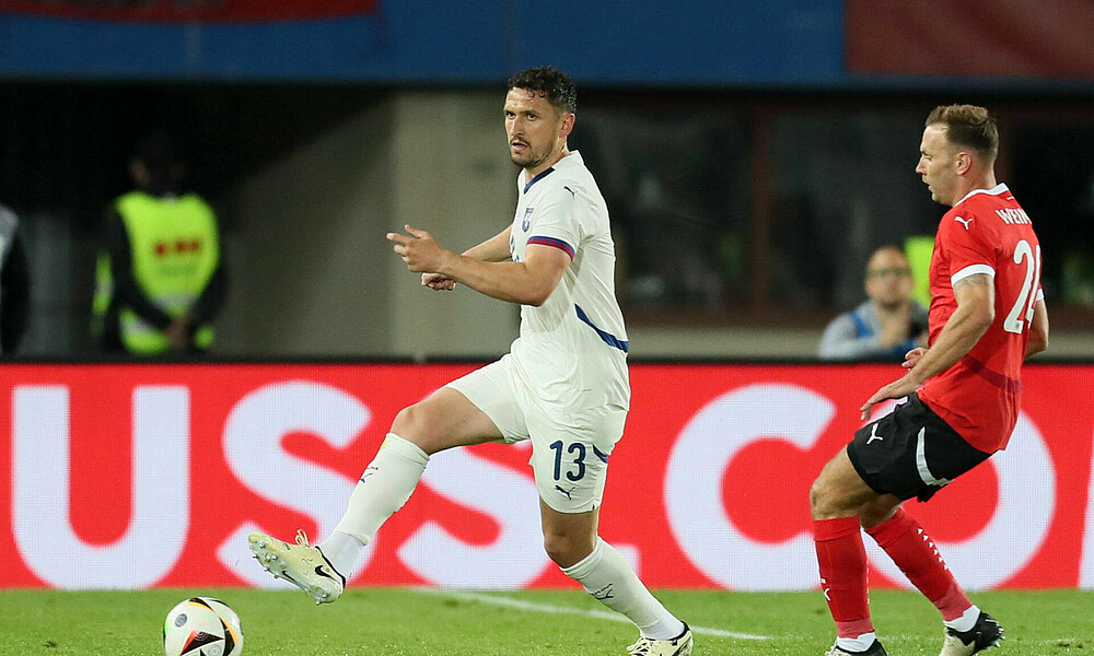 Milos Veljkovic on the ball for Serbia.