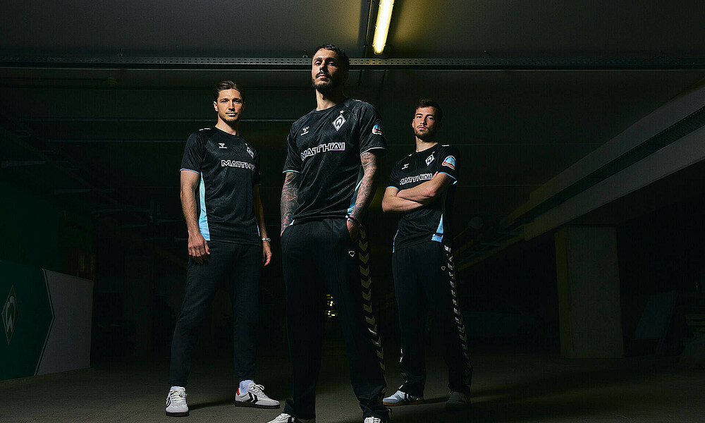 Niklas Stark, Olivier Deman and Leonardo Bittencourt wearing our third shirt.