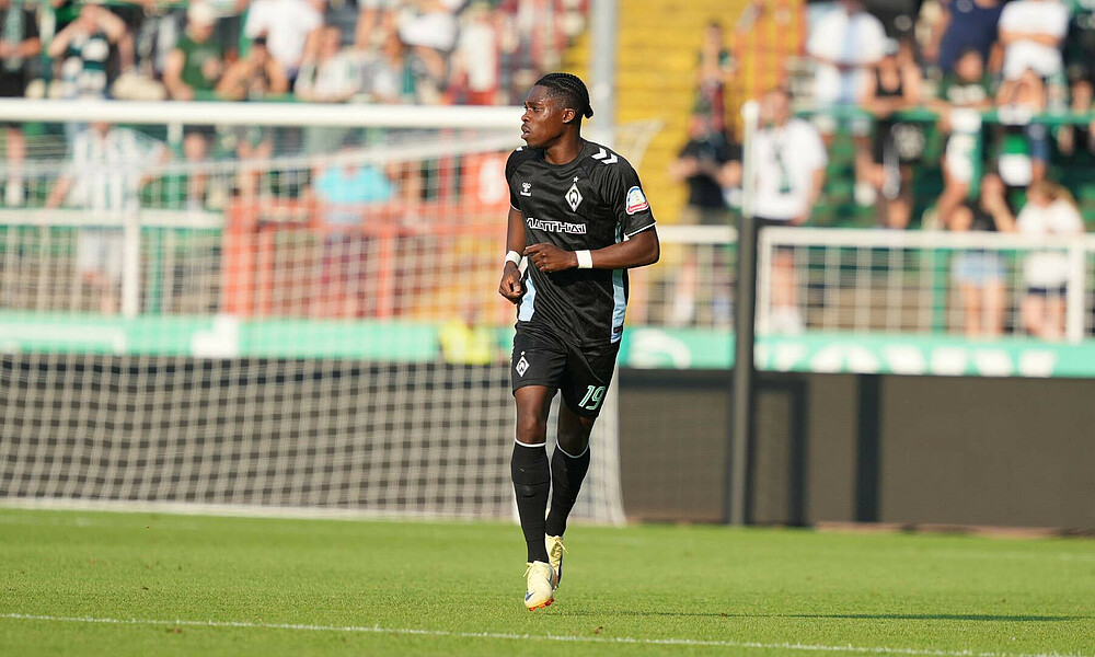 Derrick Köhn during the friendly against Preußen Münster.