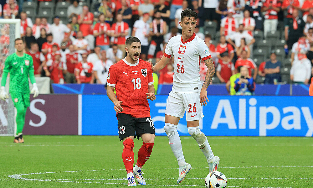 Romano Schmid playing for Austria.