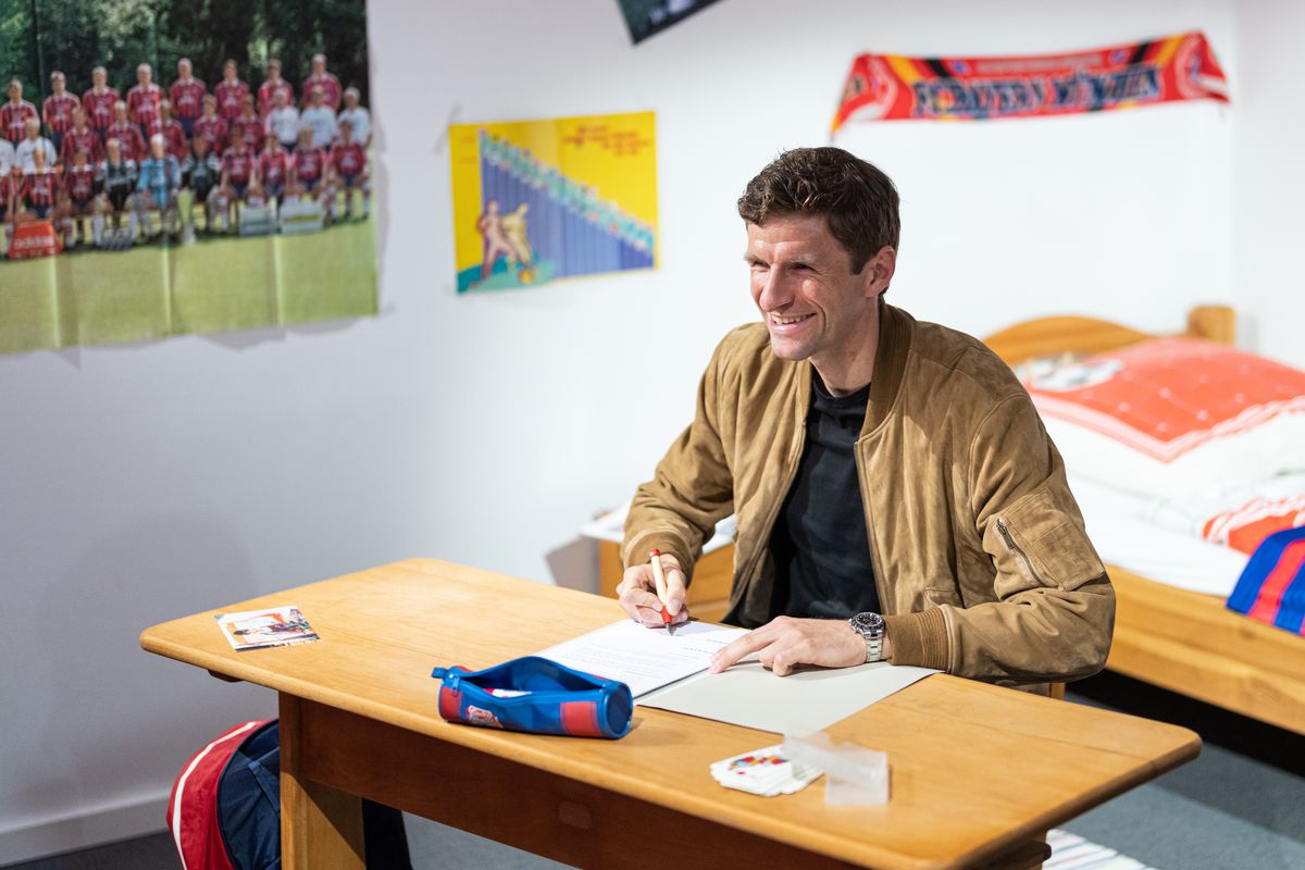 FC Bayern Muenchen Extends Contract With Thomas Mueller Until 2024