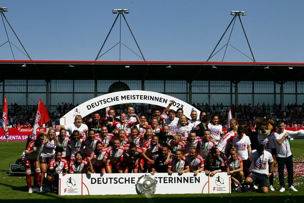 FC Bayern München v 1. FFC Turbine Potsdam - FLYERALARM Frauen-Bundesliga