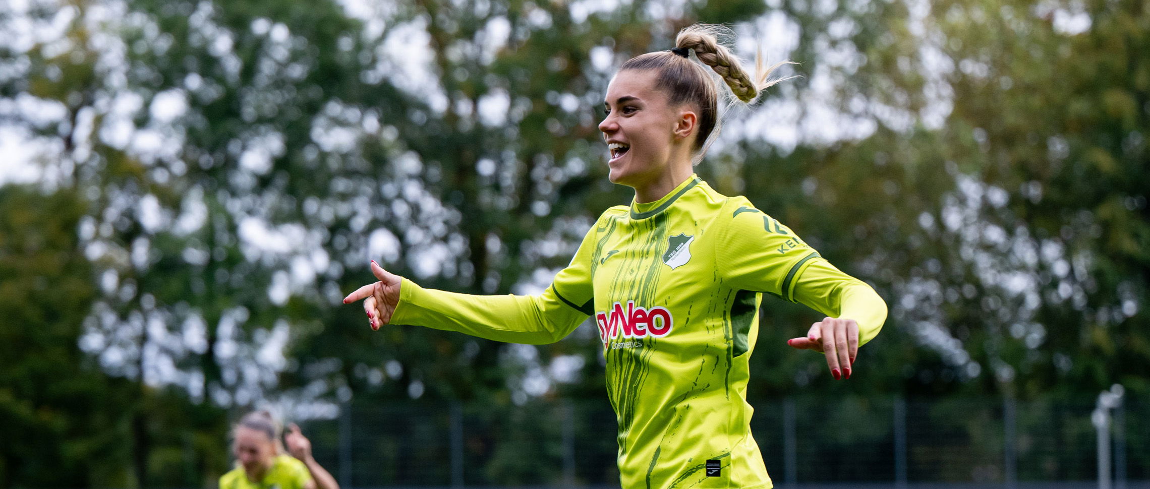 20241015-sap-hoffenheim-frauen-cerci-natio-kurzpass